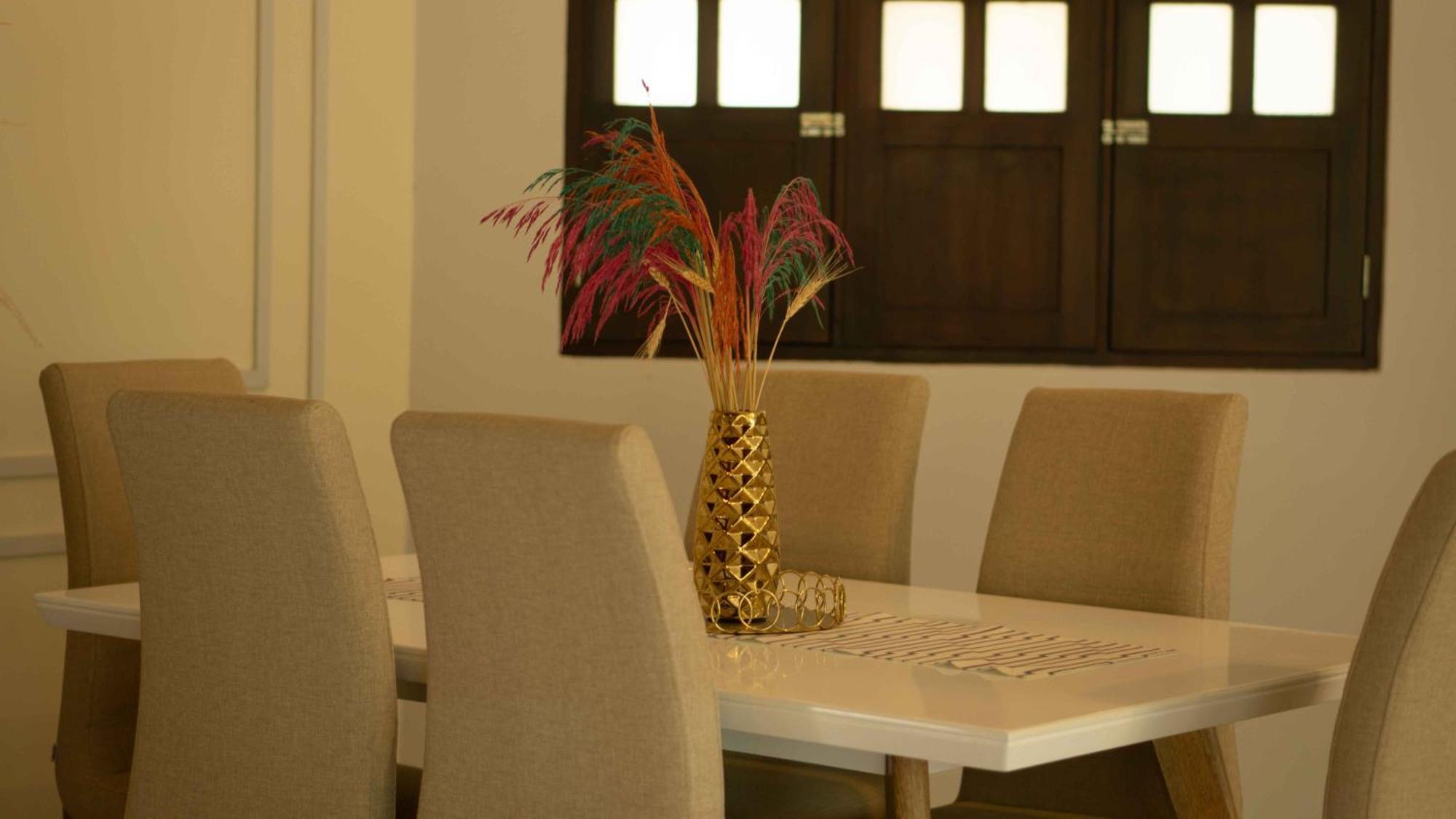 La Veranda Hotel & Restaurant مينسا الغرفة الصورة
