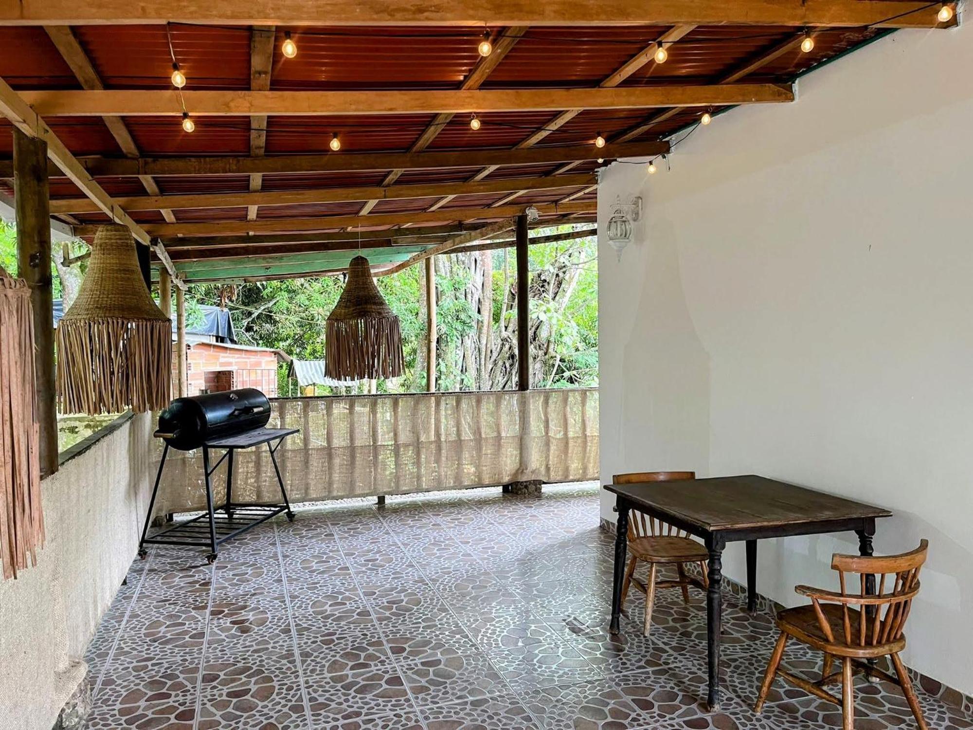 La Veranda Hotel & Restaurant مينسا المظهر الخارجي الصورة